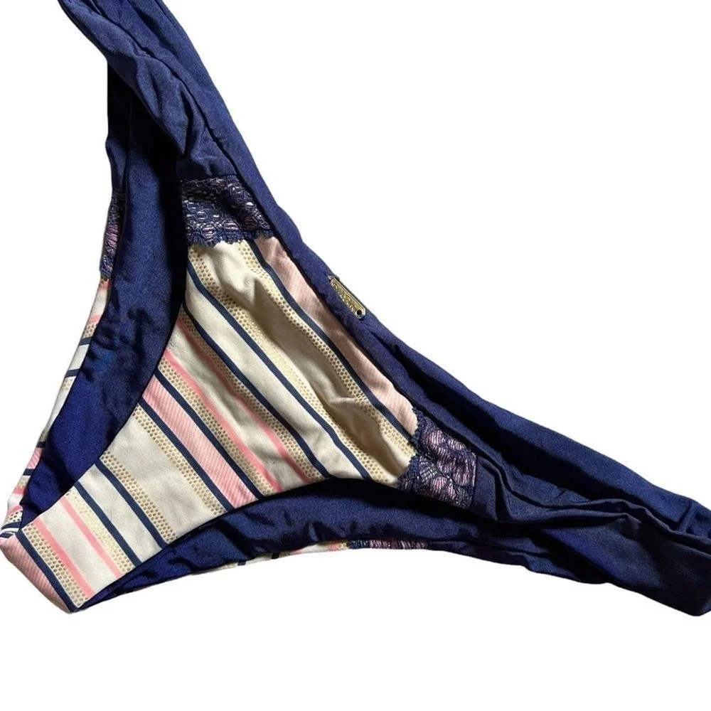 Beach Bunny A Shore Thing‎ Reversible Bikini Bottom